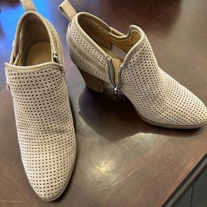 Franco Sarto Beige Heeled Booties size 6